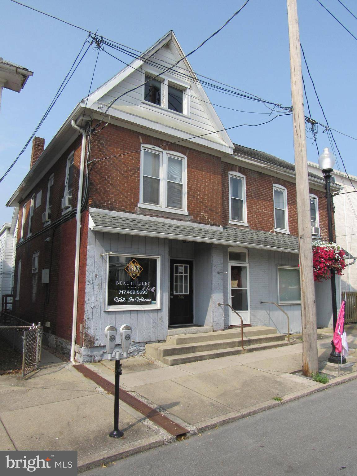 Waynesboro, PA 17268,246-248-250 W MAIN ST