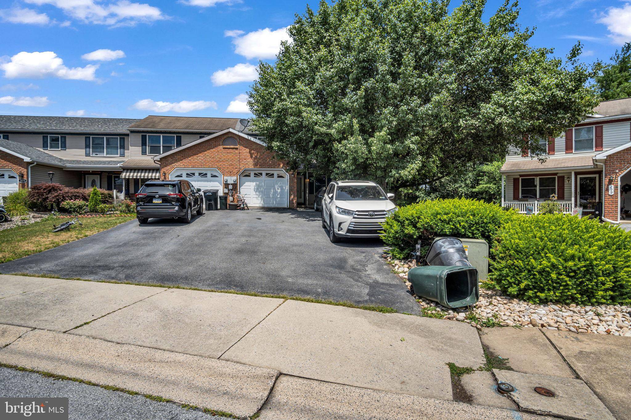 Lebanon, PA 17042,301 ACORN CIR