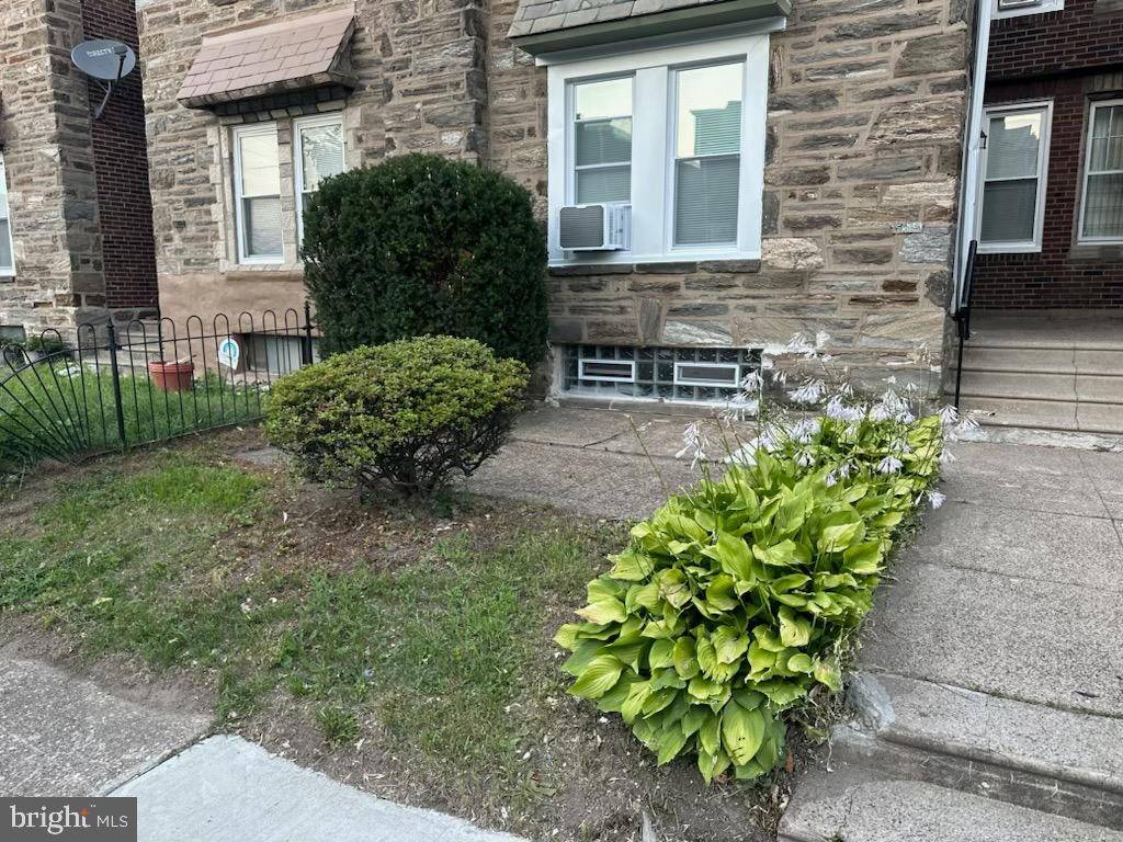 Philadelphia, PA 19120,5645 ROSEHILL ST