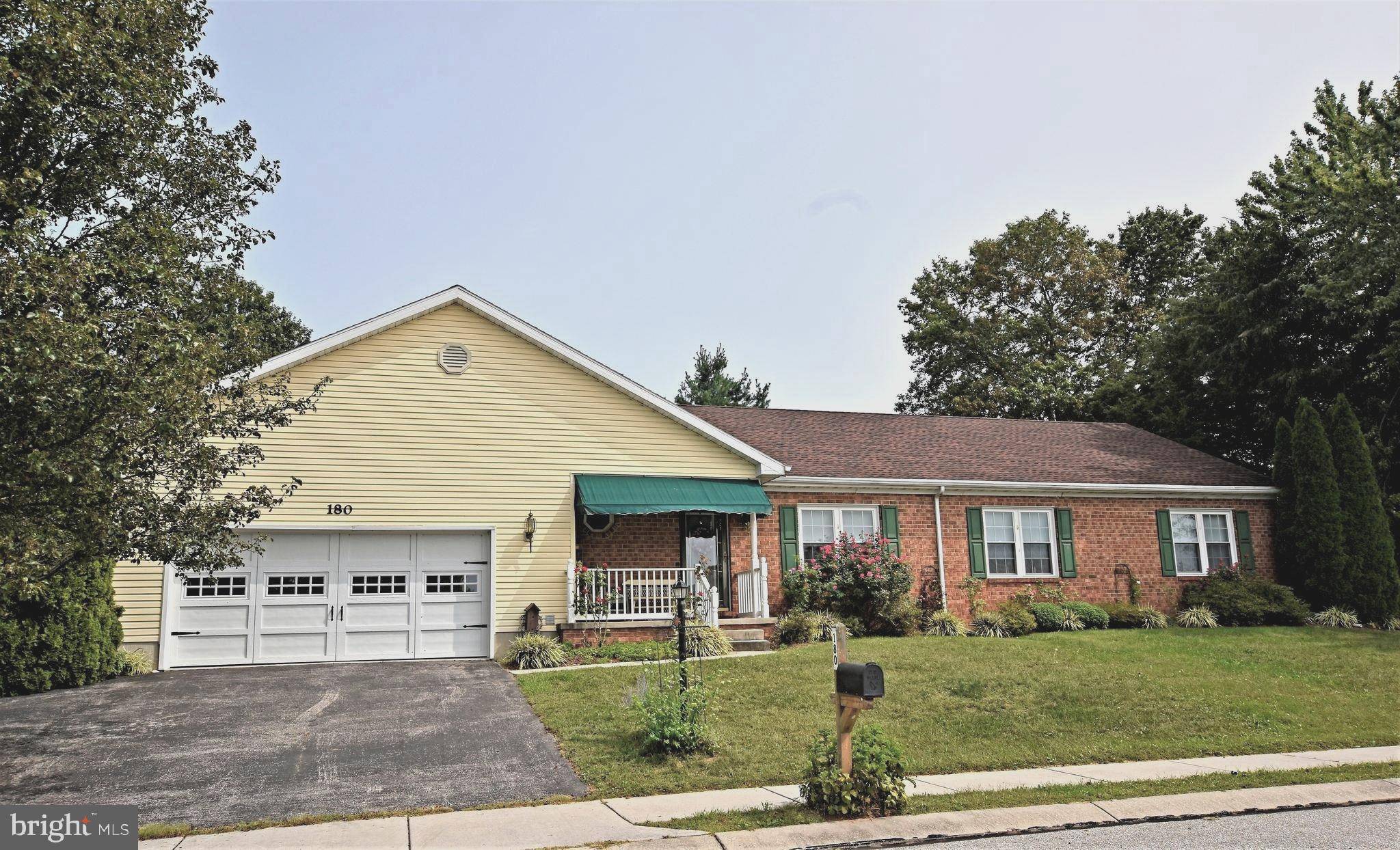 New Oxford, PA 17350,180 MATTHEW DR