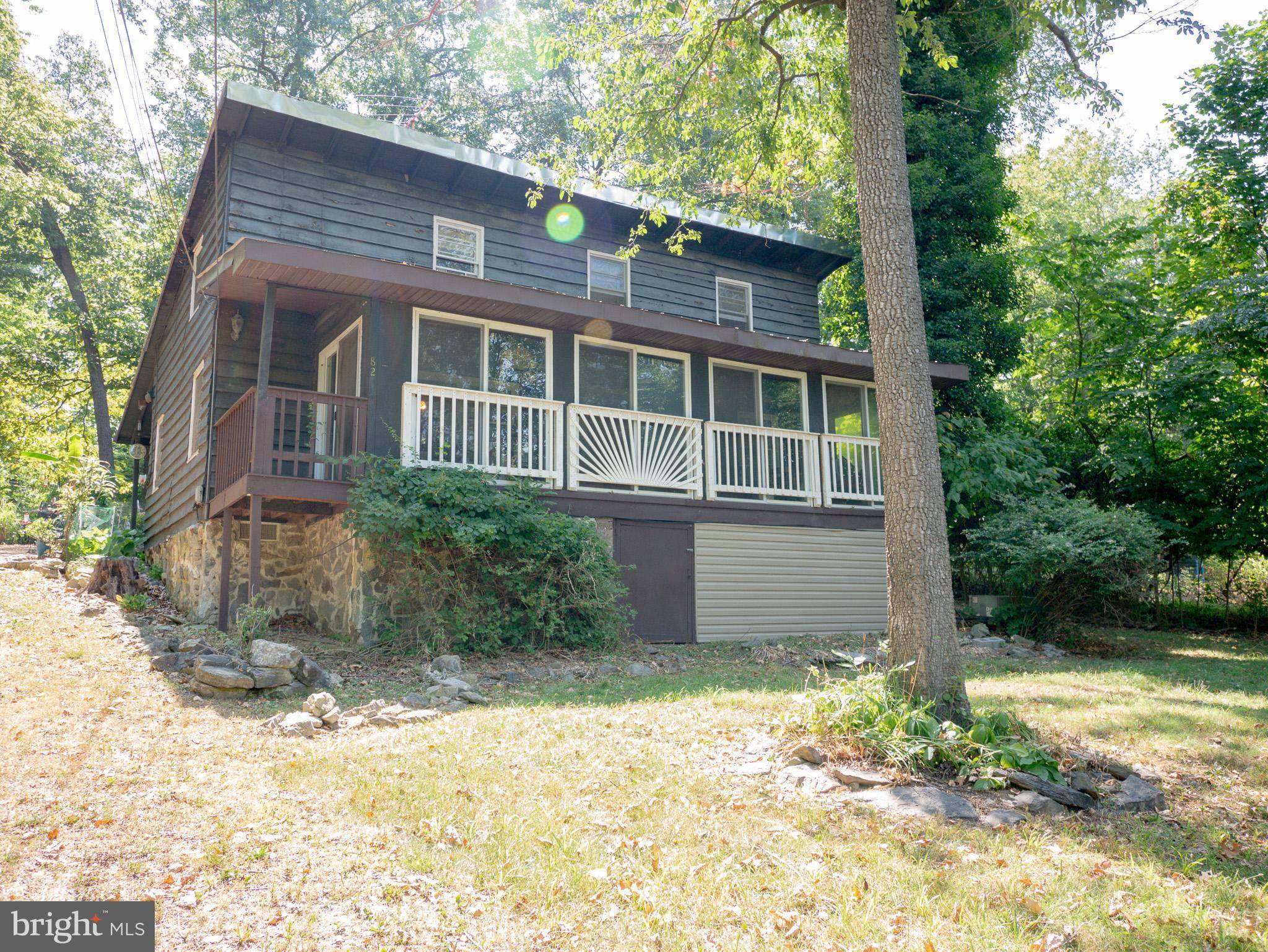 Harpers Ferry, WV 25425,82 GREAT OAK LN