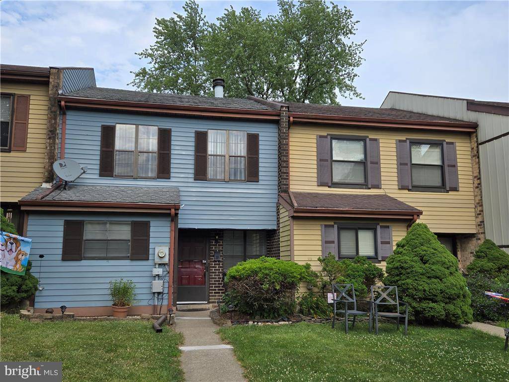 Allentown, PA 18104,1705 REDWOOD CT