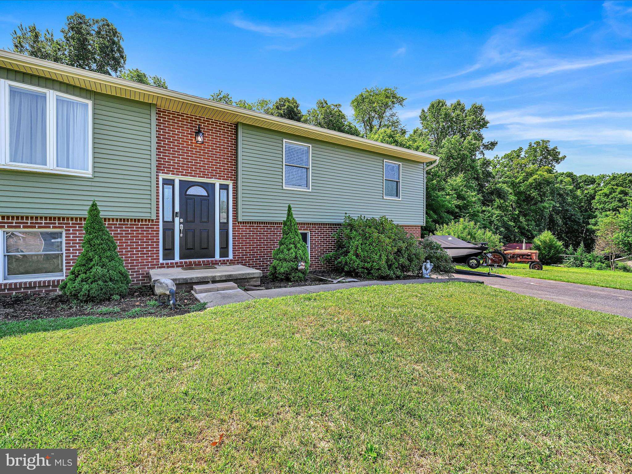 Delta, PA 17314,69 ROYCROFT LN