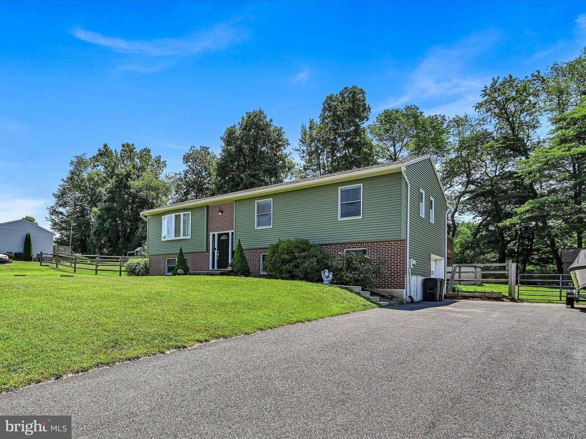 Delta, PA 17314,69 ROYCROFT LN