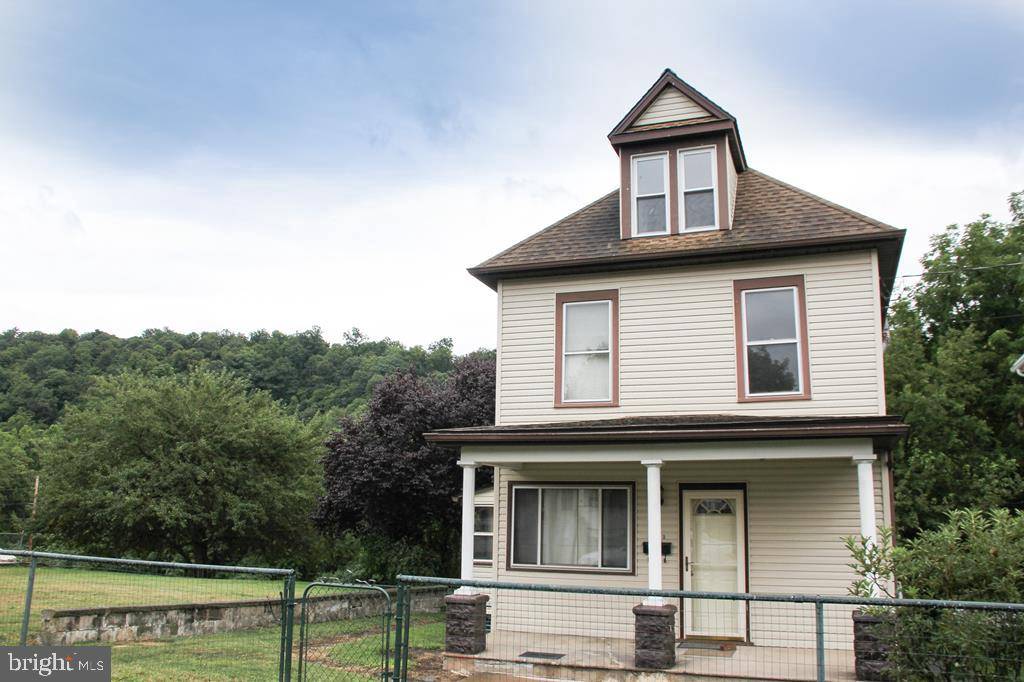 Lewistown, PA 17044,616 WOODLAND AVE