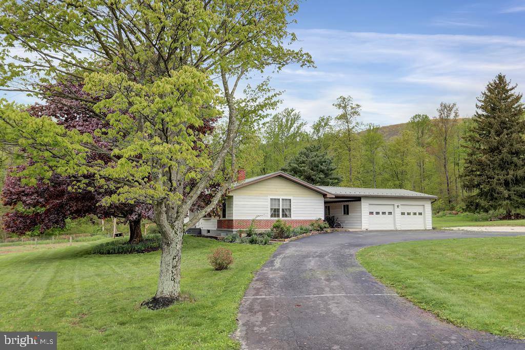 Mifflintown, PA 17059,165 MAPLE GROVE RD