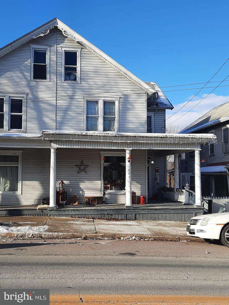 Millersburg, PA 17061,445 MARKET ST