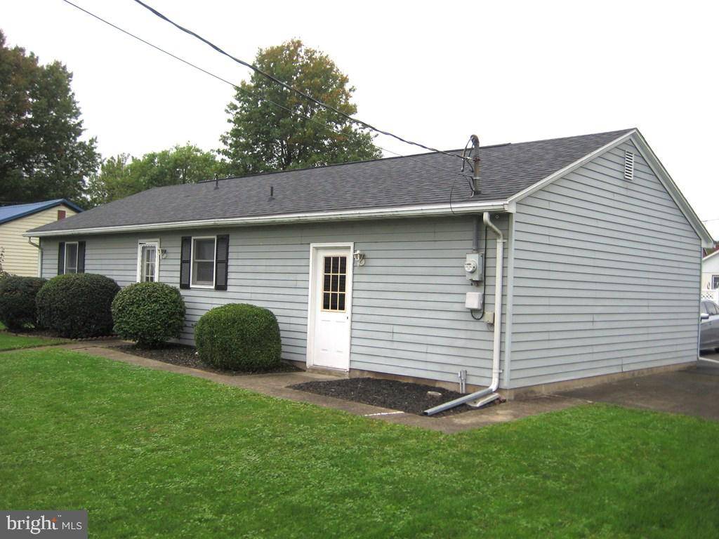 Selinsgrove, PA 17870,3 S RED MAPLE ST