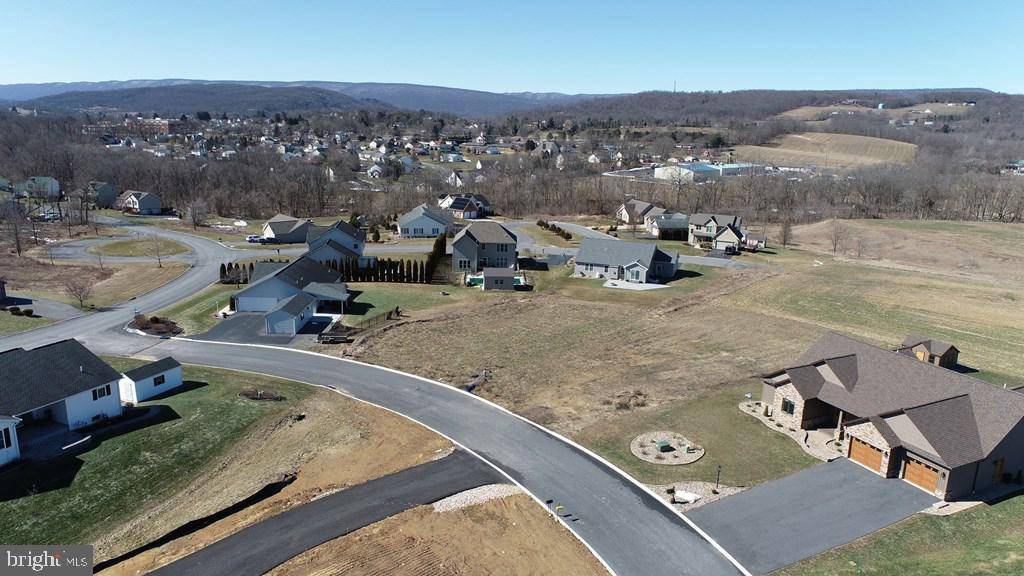 Mifflintown, PA 17059,0 FARMERS LN