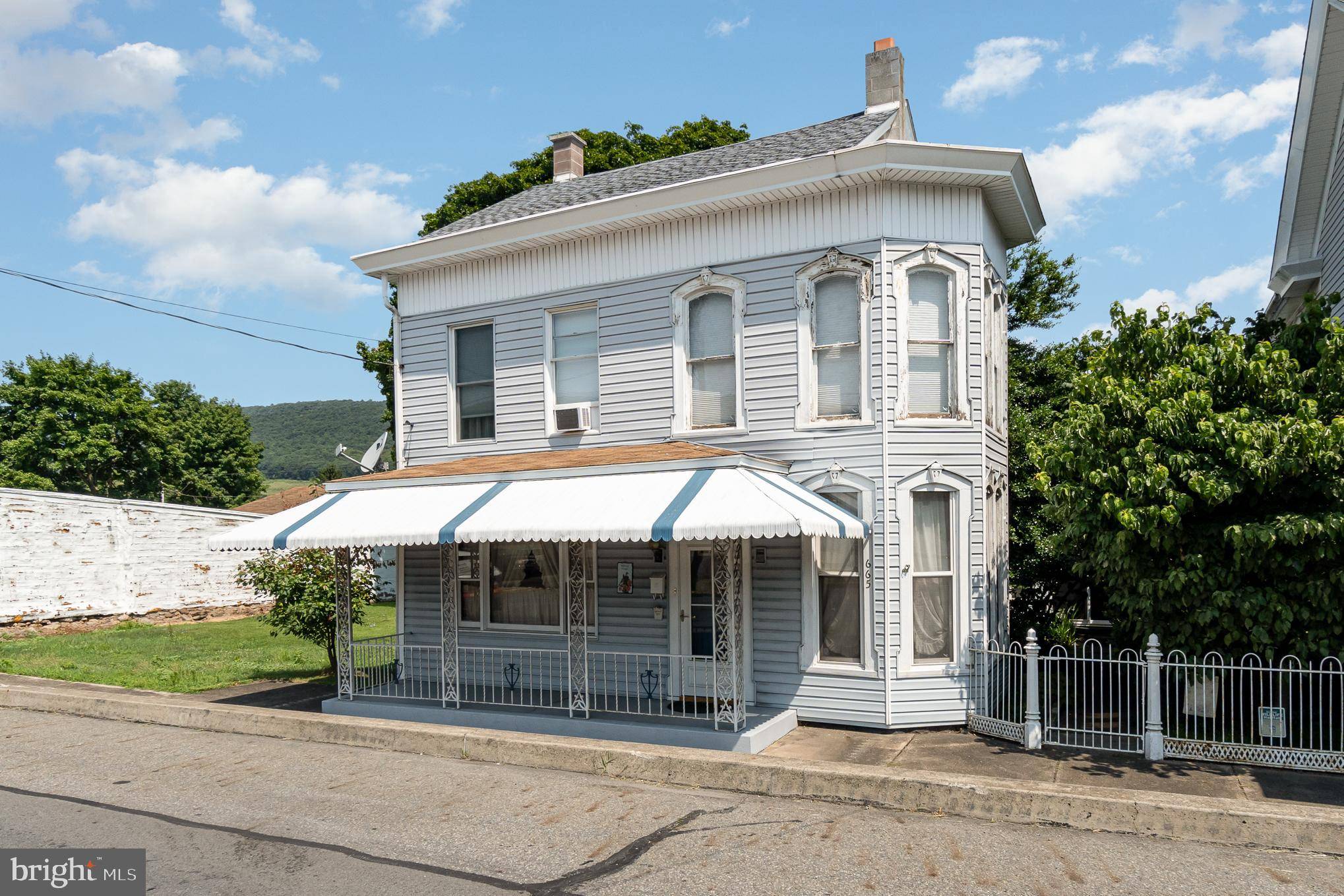 Lykens, PA 17048,665 MAIN ST