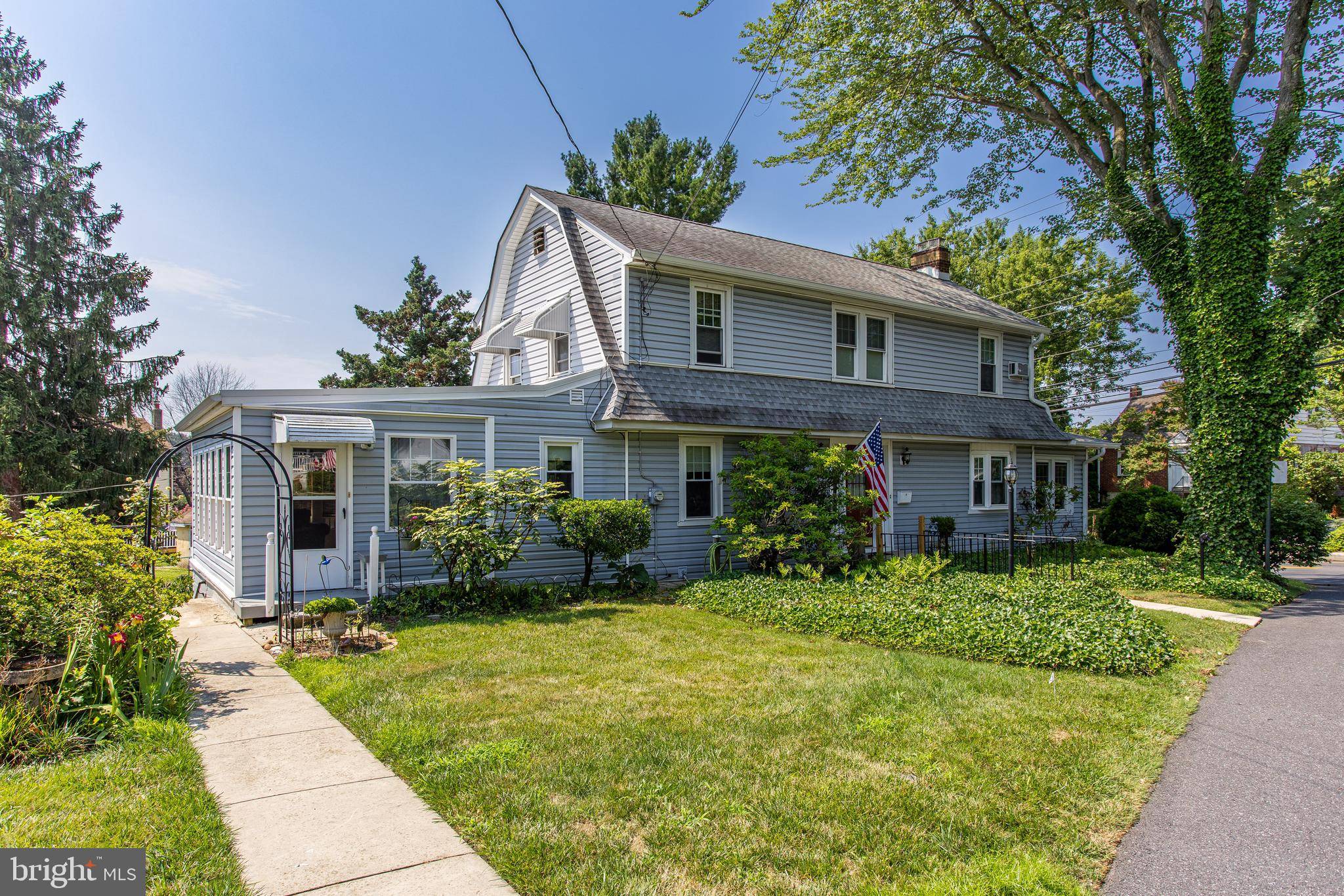 Folsom, PA 19033,328 MORTON AVE