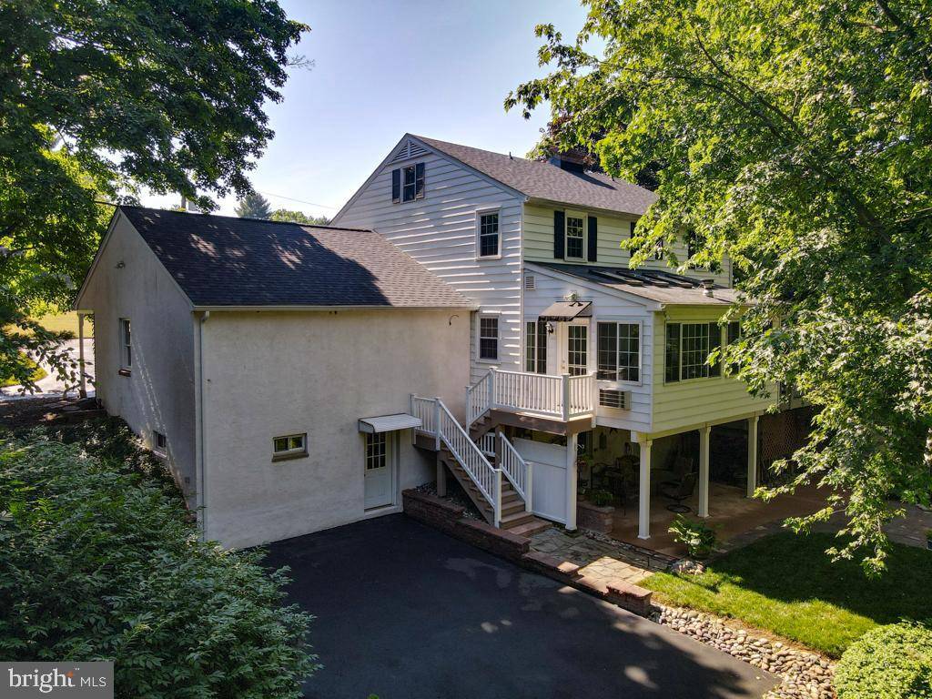 Chalfont, PA 18914,34 MEADOWBROOK LN