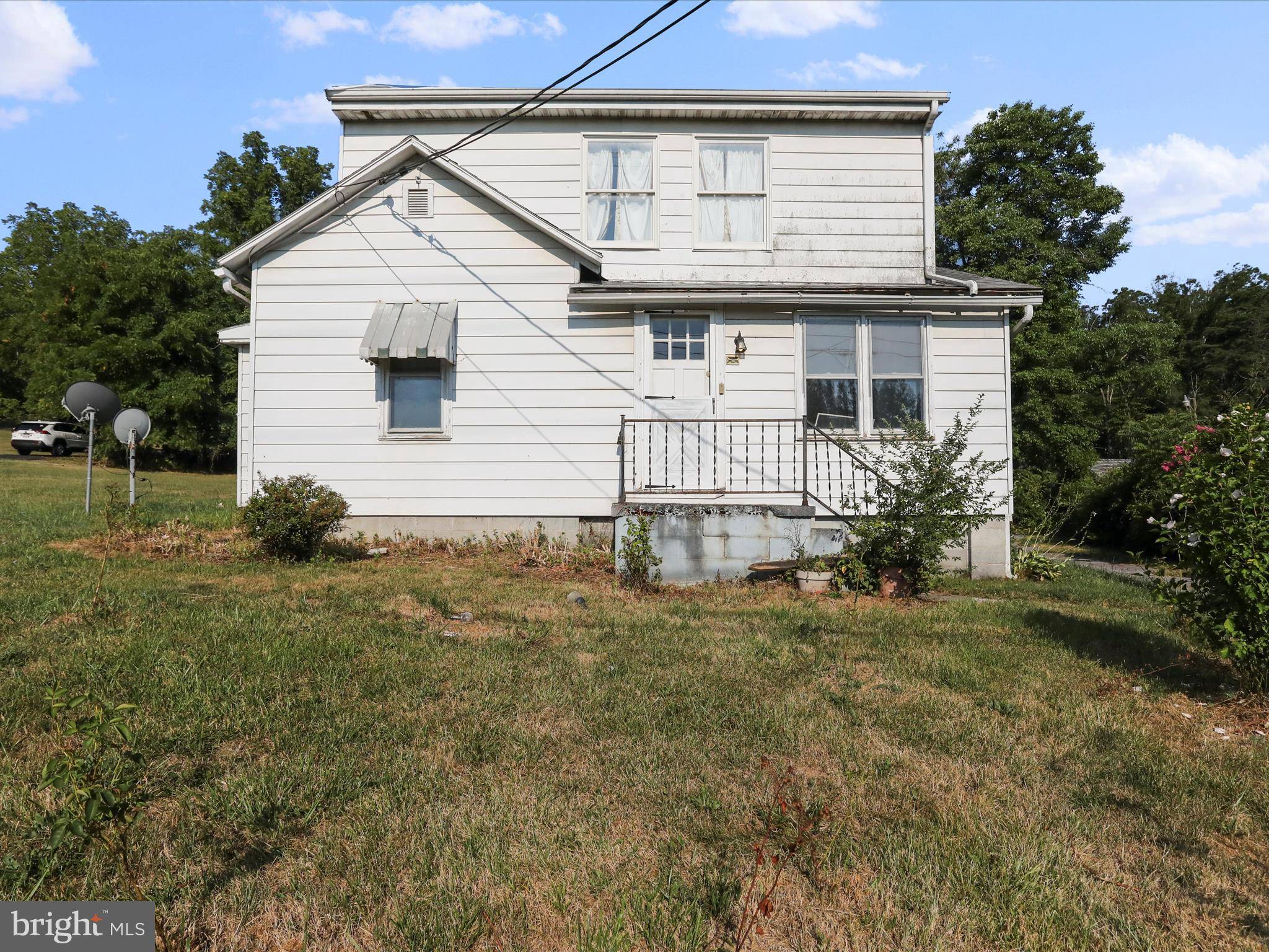 Hedgesville, WV 25427,7889 HEDGESVILLE RD