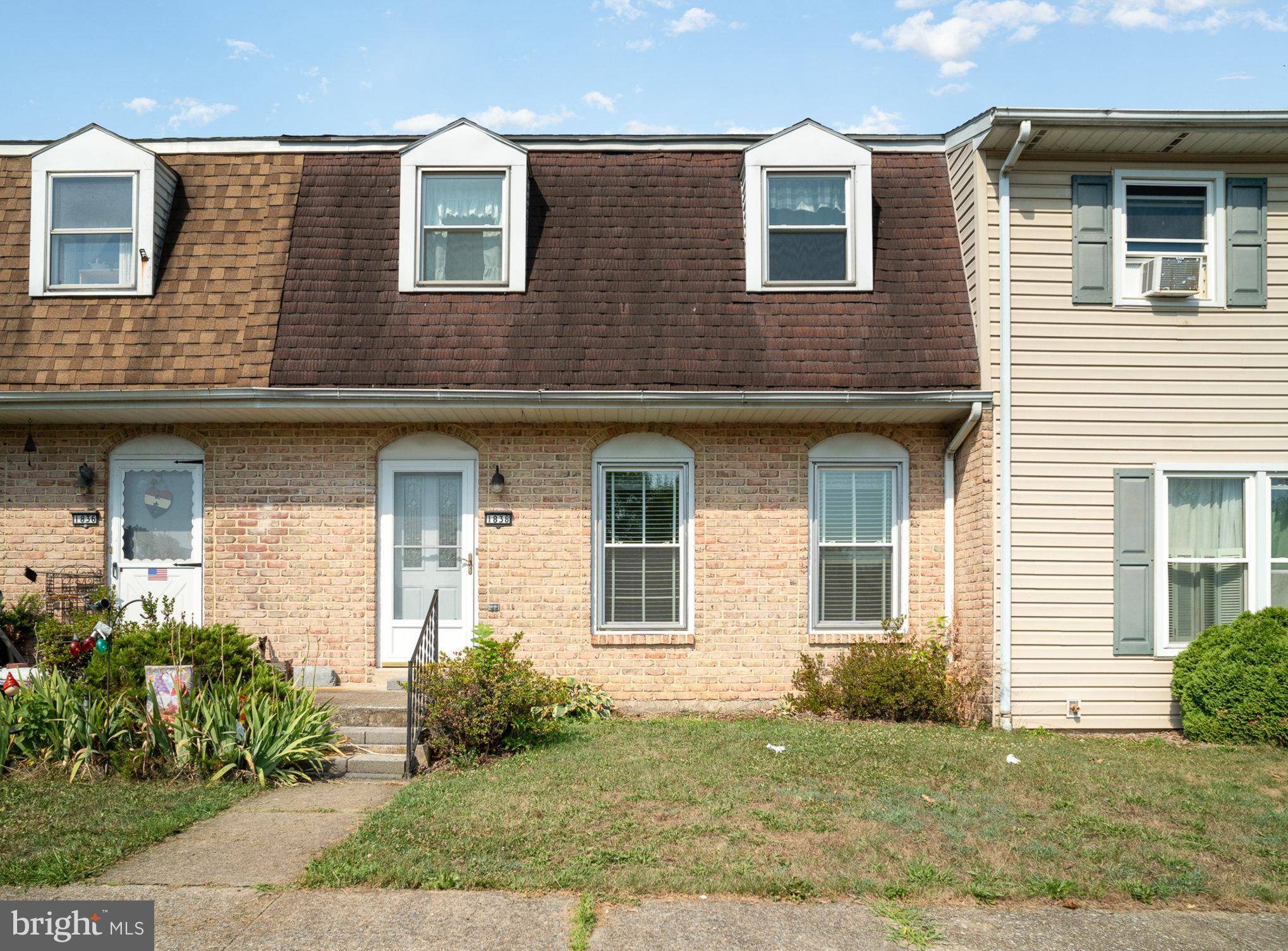 Carlisle, PA 17013,1838 MARY LN