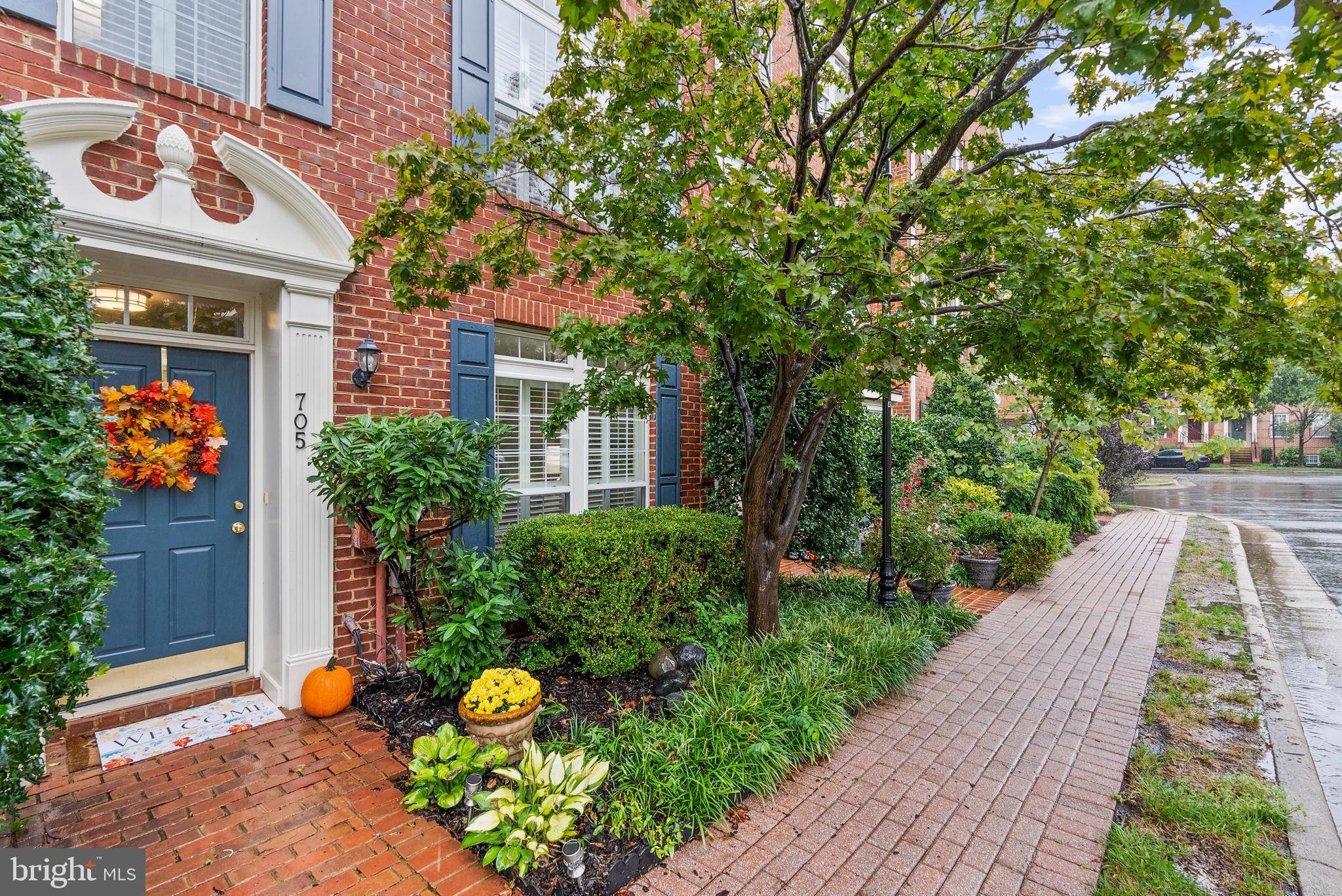 Alexandria, VA 22314,705 NORFOLK LN