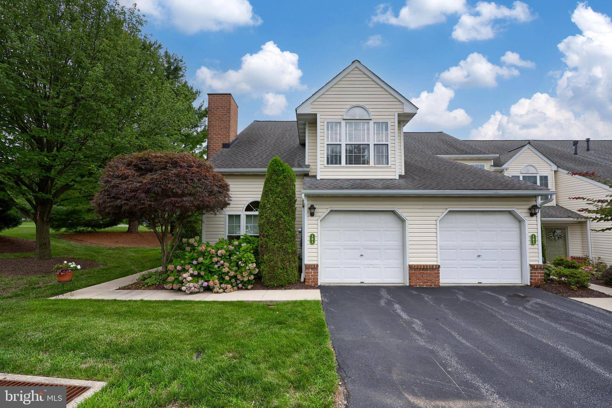 Wyomissing, PA 19610,101 HICKORY LN