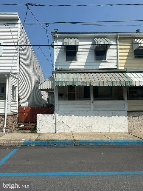 Tamaqua, PA 18252,327 W SPRUCE ST