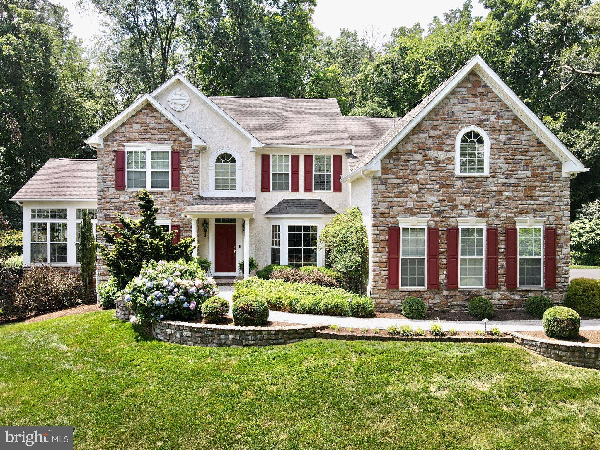 Reading, PA 19608,8 WINDING BROOK DR