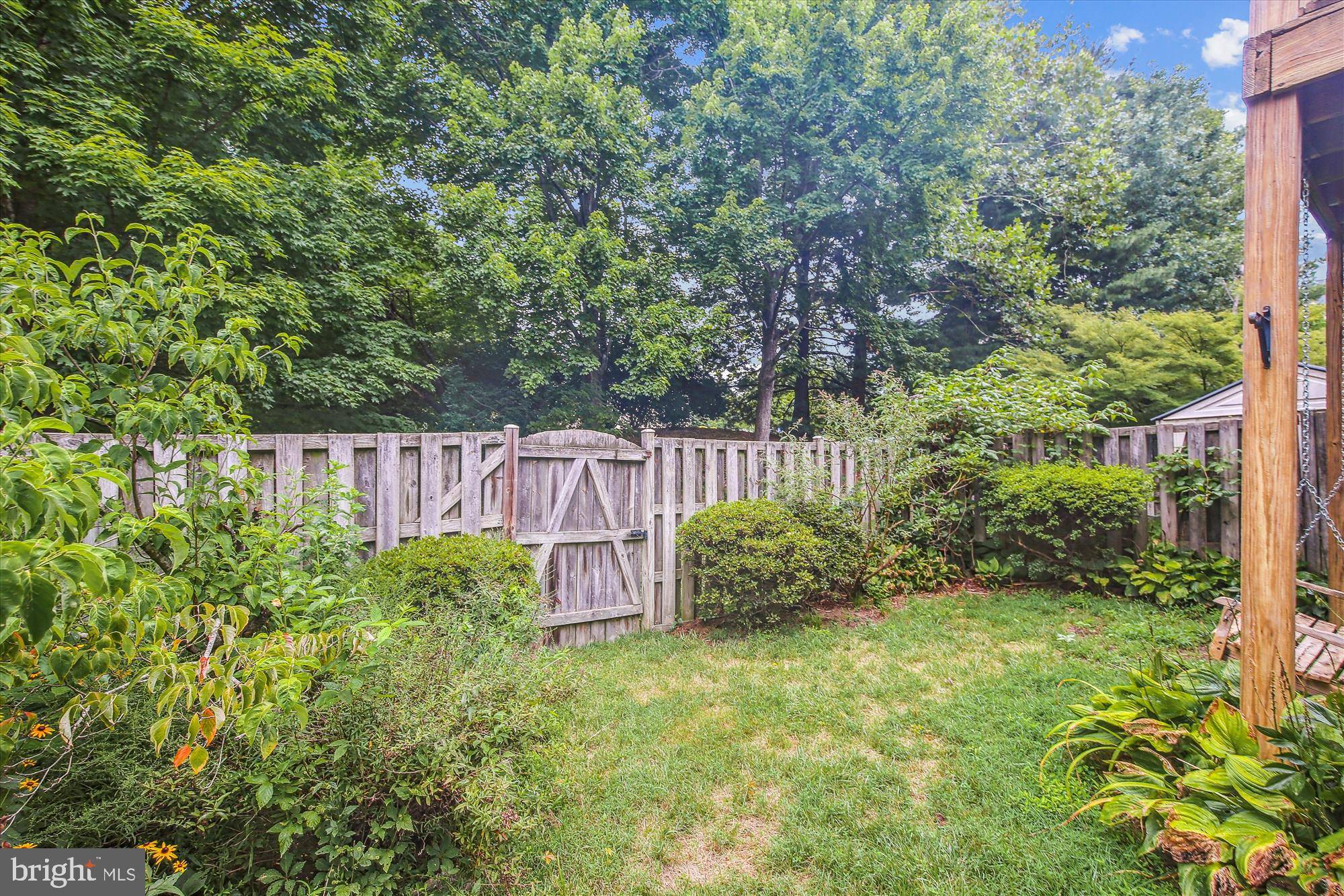 Clifton, VA 20124,6024 LITTLE BROOK CT