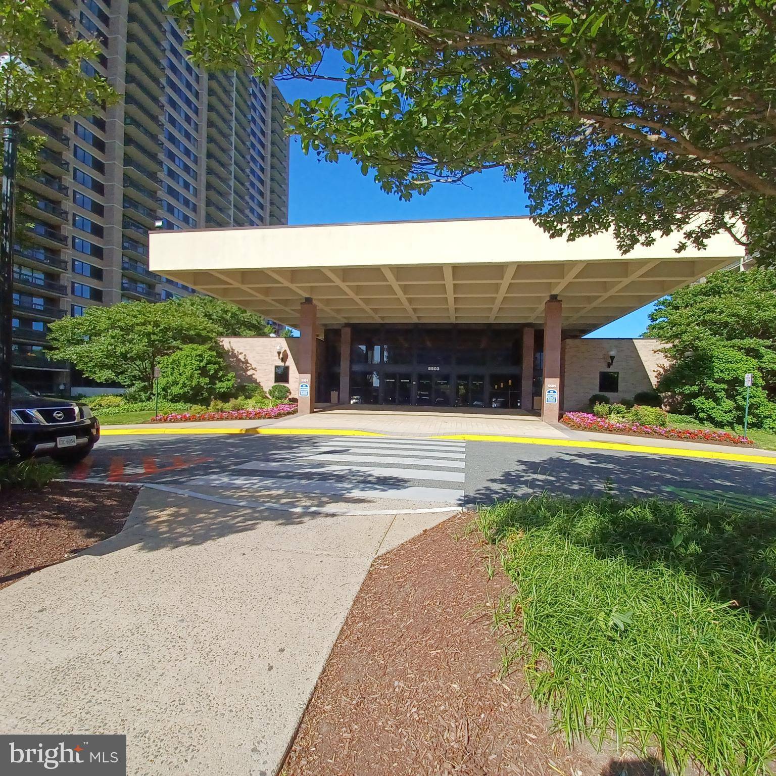 Falls Church, VA 22041,5501 SEMINARY RD #603S