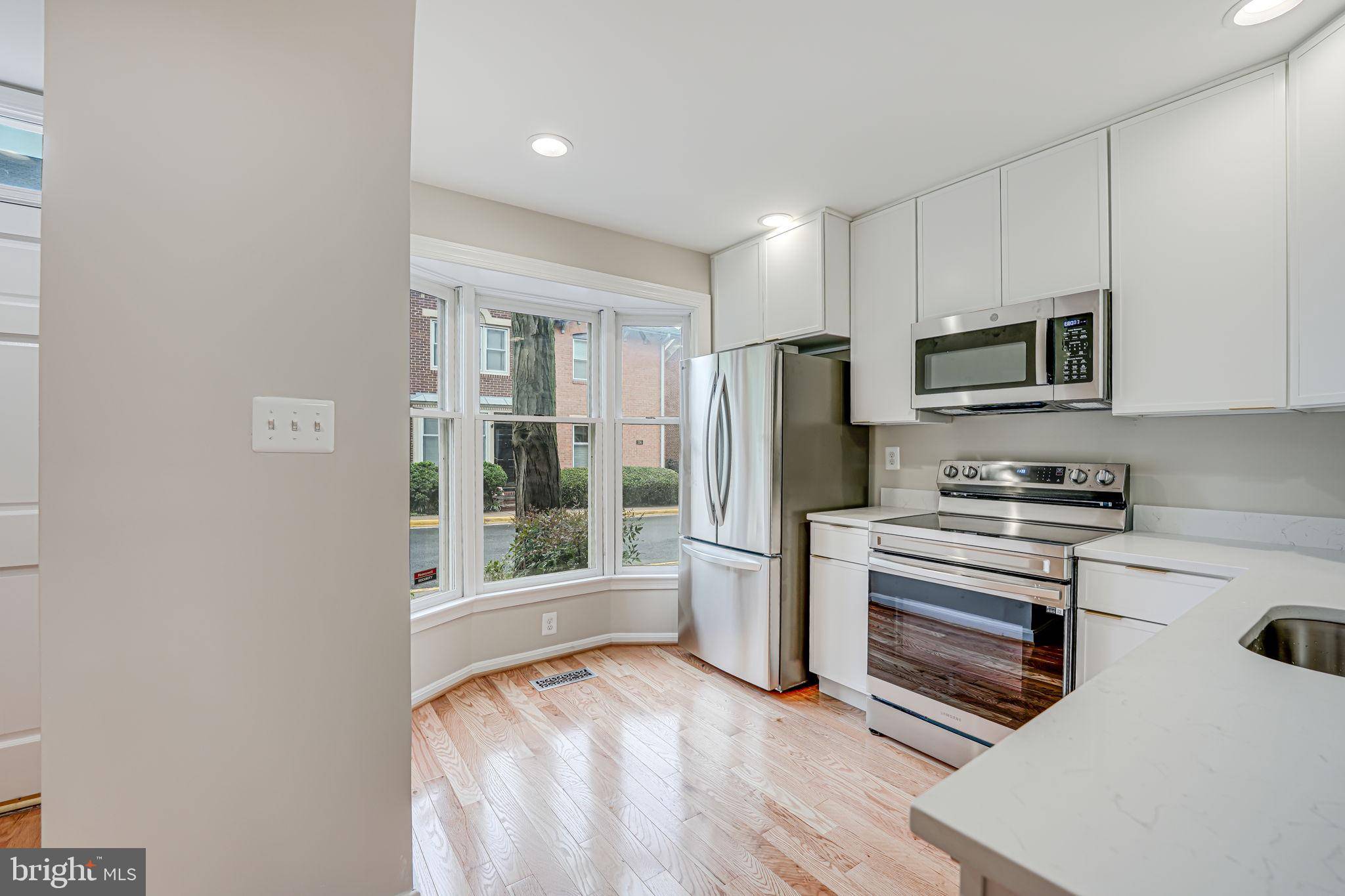 Alexandria, VA 22314,503 COLECROFT CT