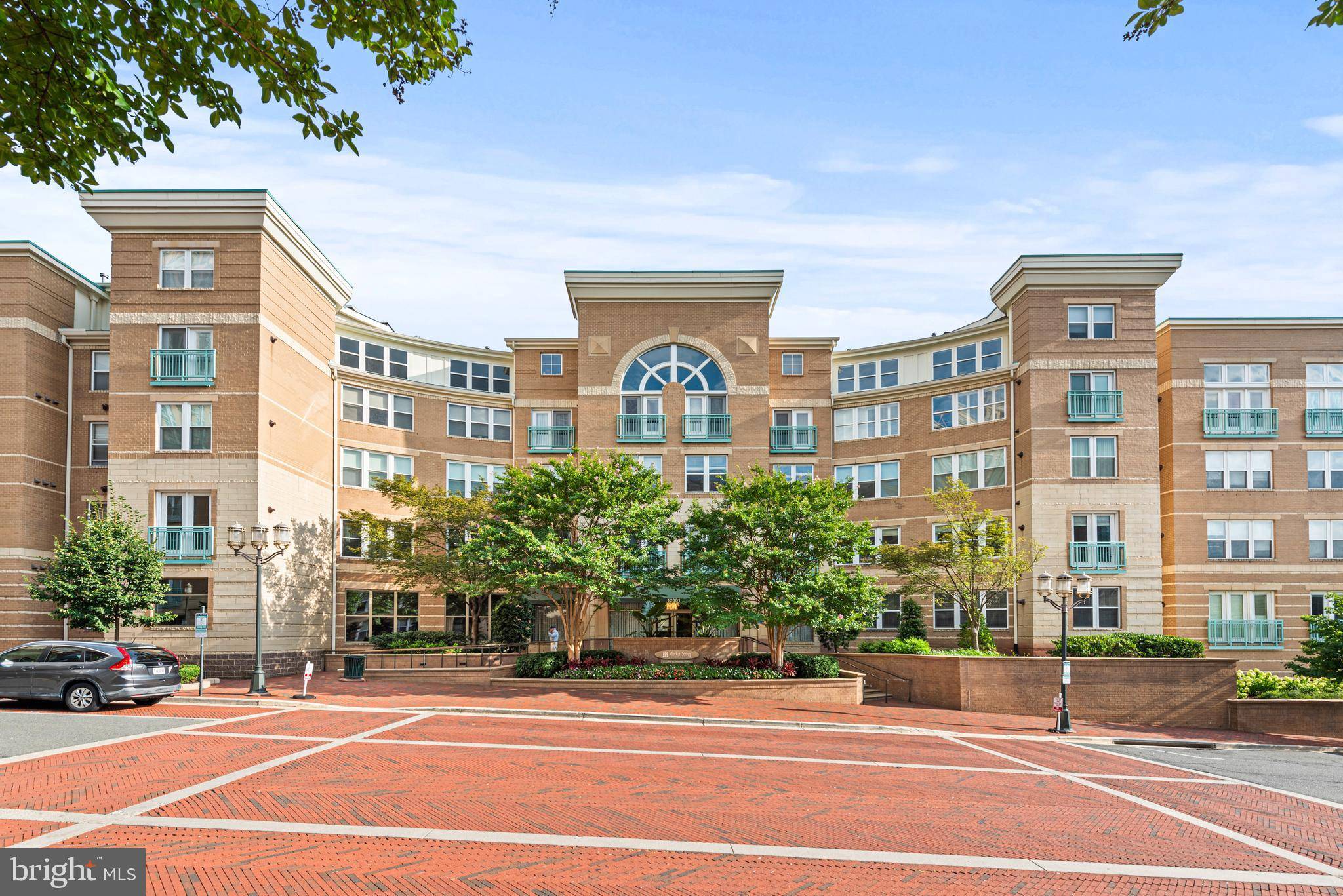 Reston, VA 20190,12001 MARKET ST #121