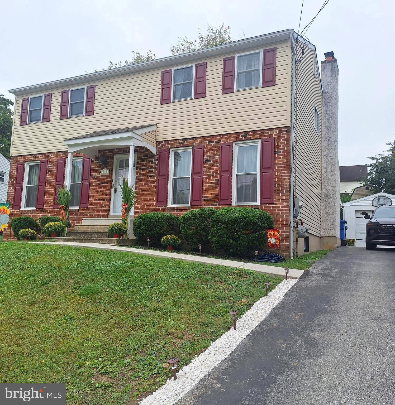 Wallingford, PA 19086,711 OXFORD LN