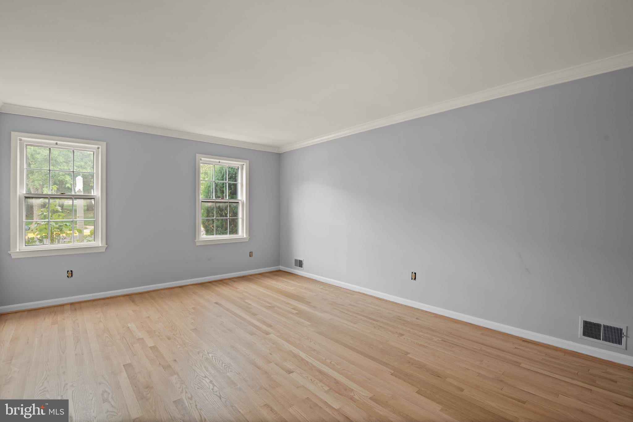 Alexandria, VA 22312,6322 MAYAPPLE PL