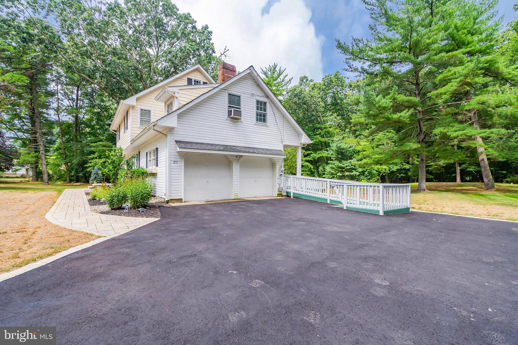 Millstone Township, NJ 08510,211 STILLHOUSE RD