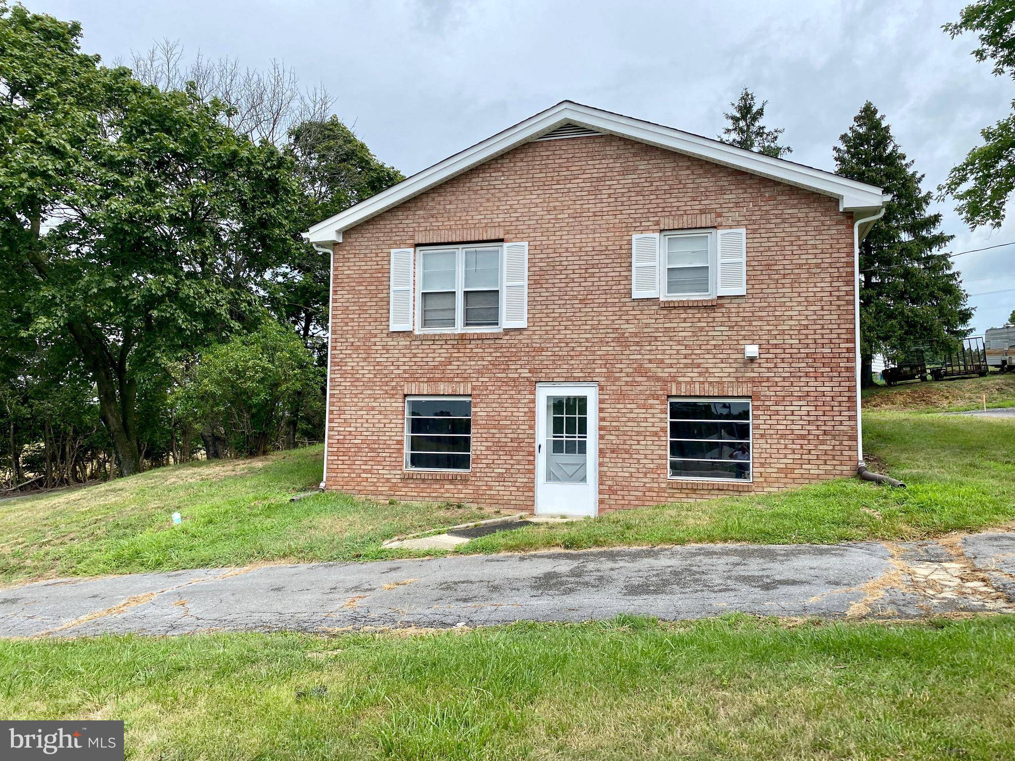 Martinsburg, WV 25405,93 POWERS ROCKWELL LN