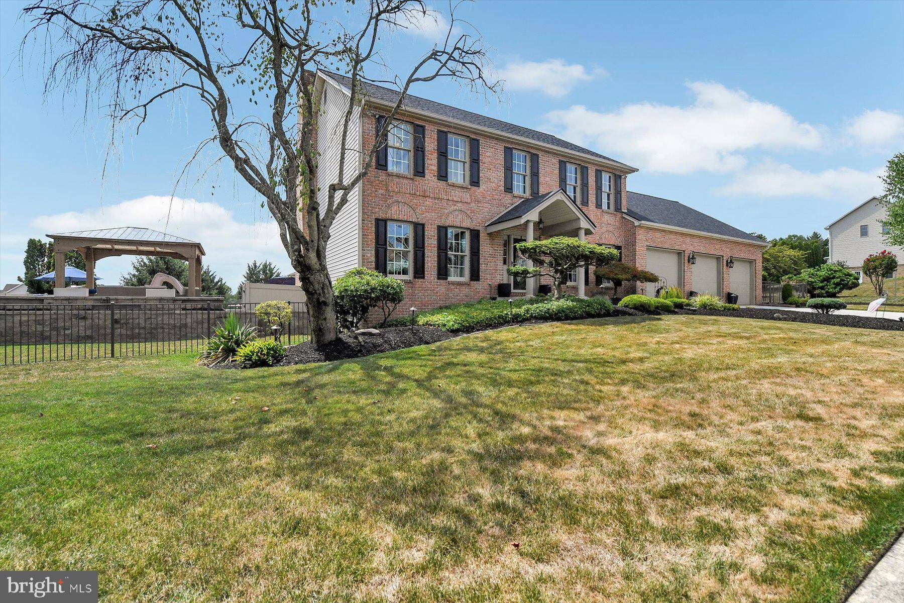 Harrisburg, PA 17112,4996 SADDLEBROOK DRIVE