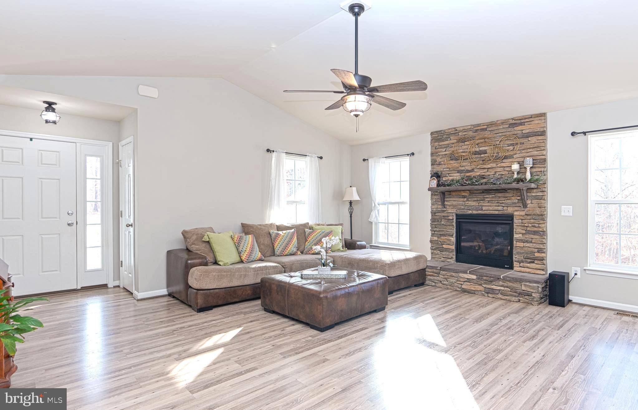 Gordonsville, VA 22942,355 PINEHURST DR
