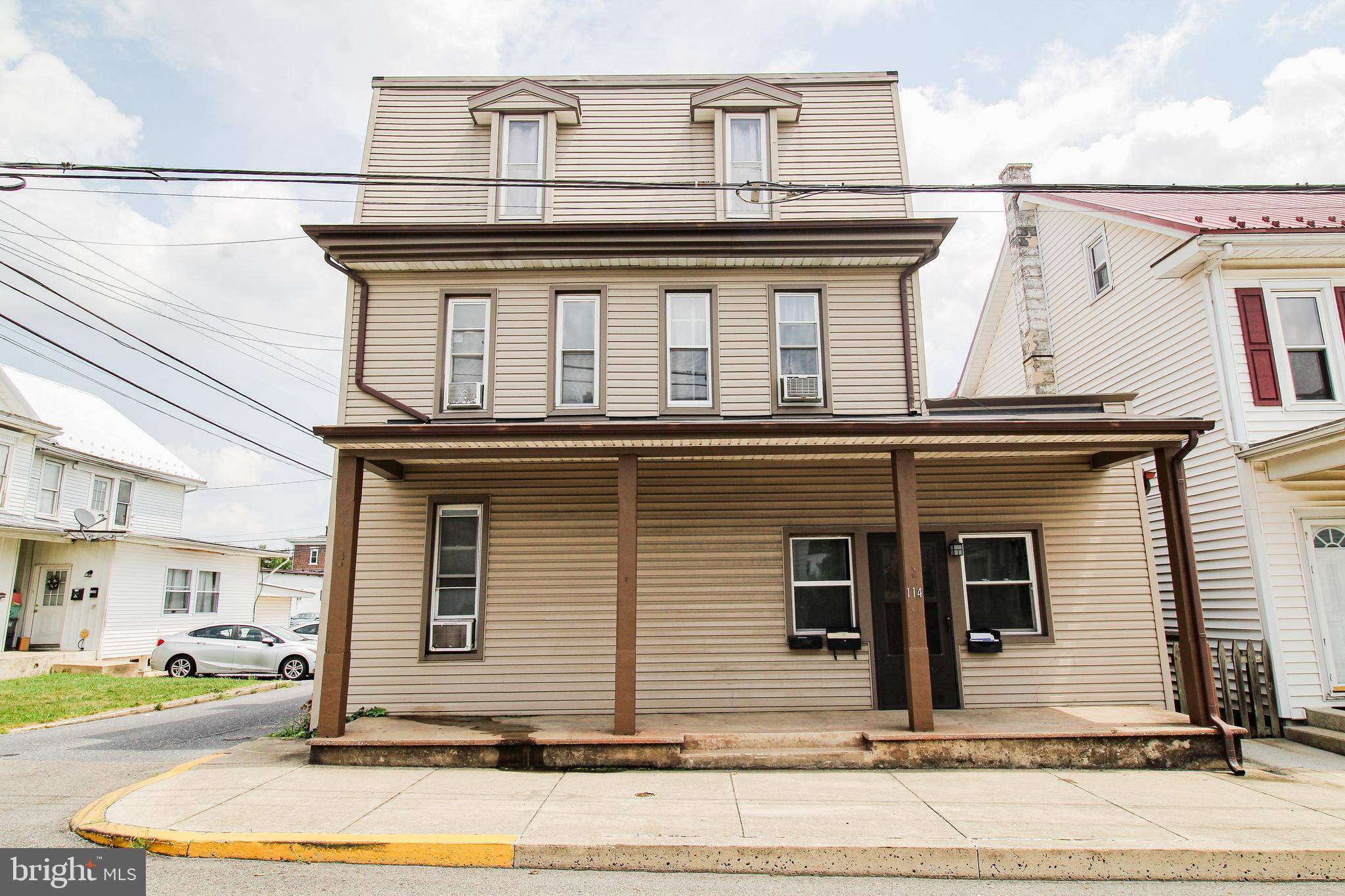 Cleona, PA 17042,114 N CENTER ST