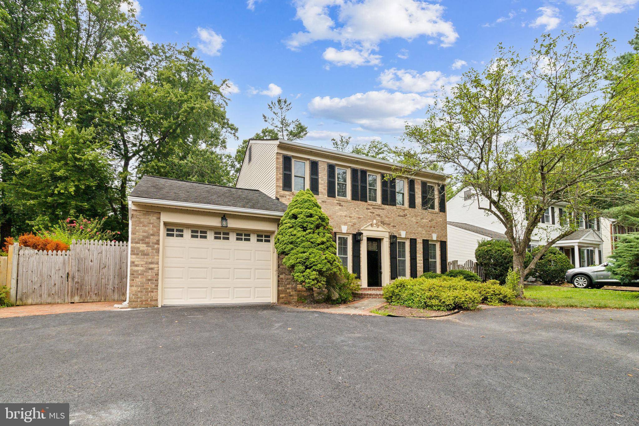 Vienna, VA 22181,9562 PINE CLUSTER CIR