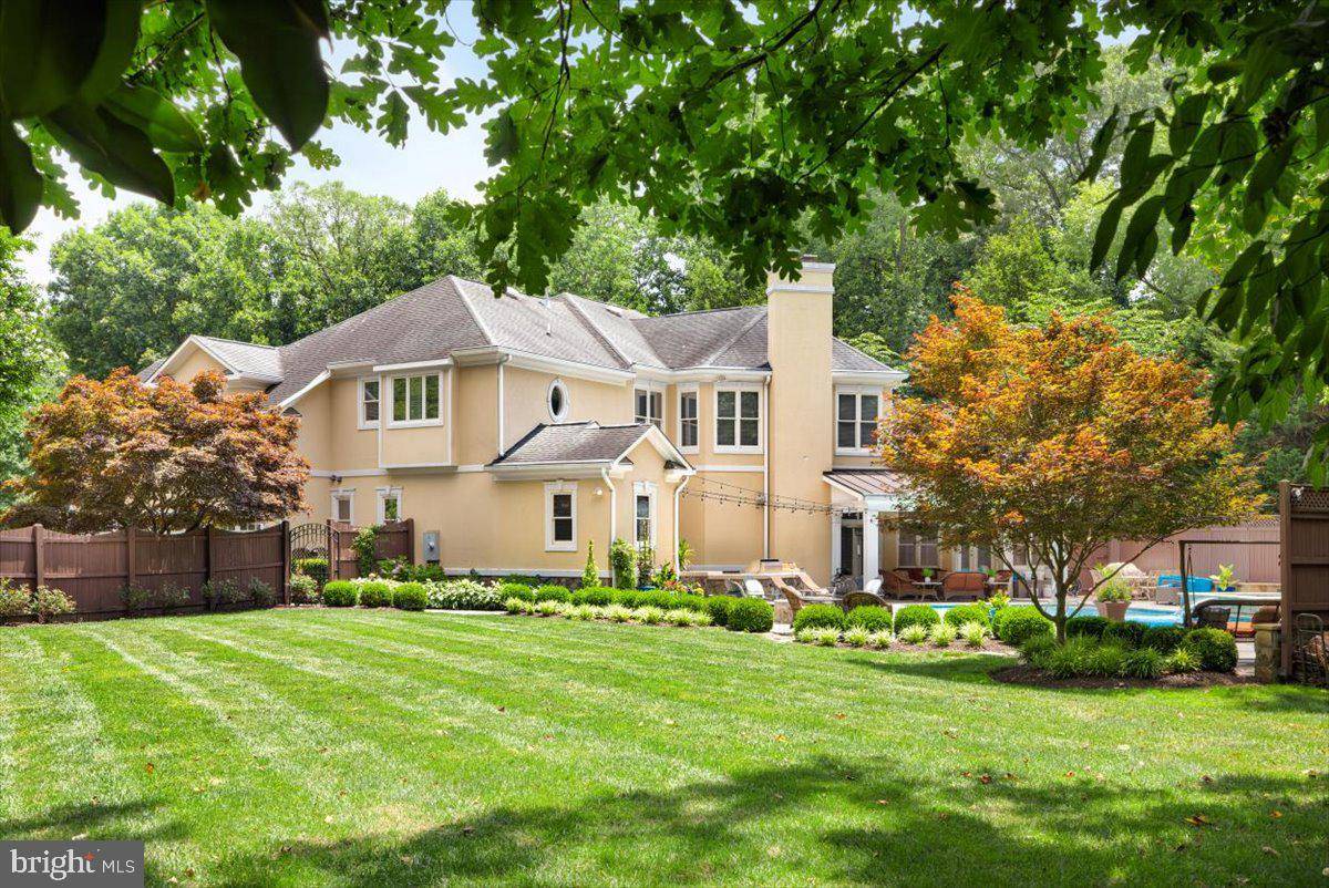 Oakton, VA 22124,3200 SARAH JOAN CT