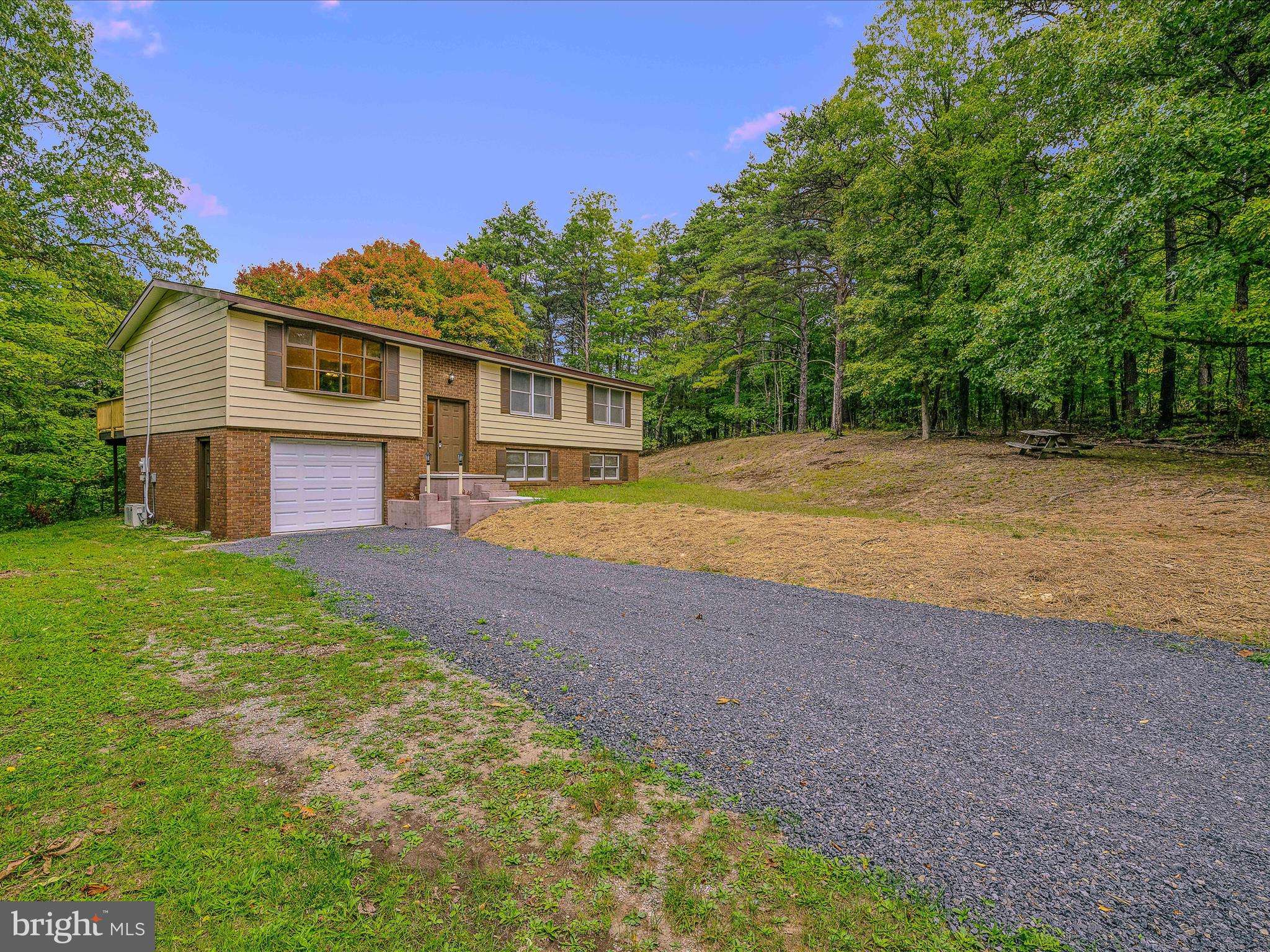 Berkeley Springs, WV 25411,116 FERN PLACE LN