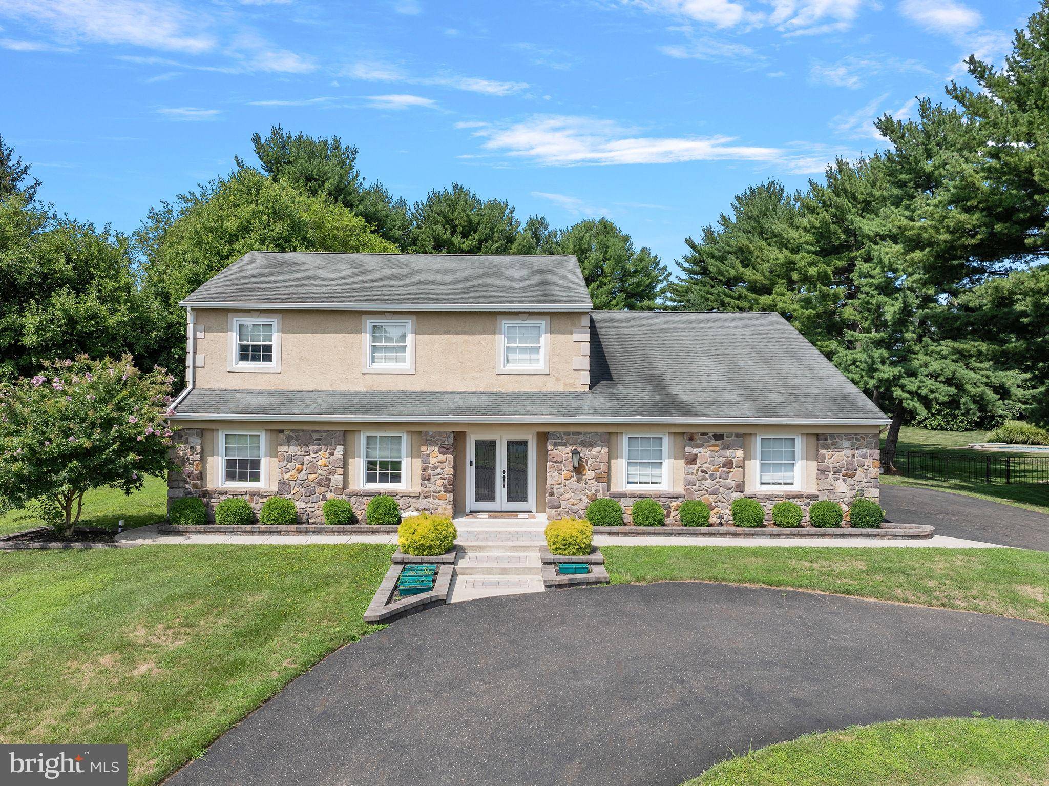 Huntingdon Valley, PA 19006,28 SUMMER PL