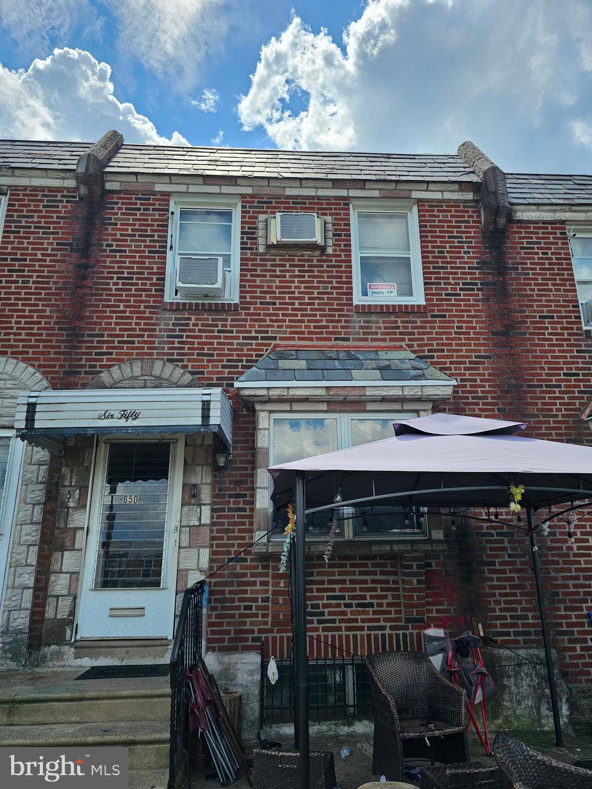 Philadelphia, PA 19120,650 MAYFAIR ST