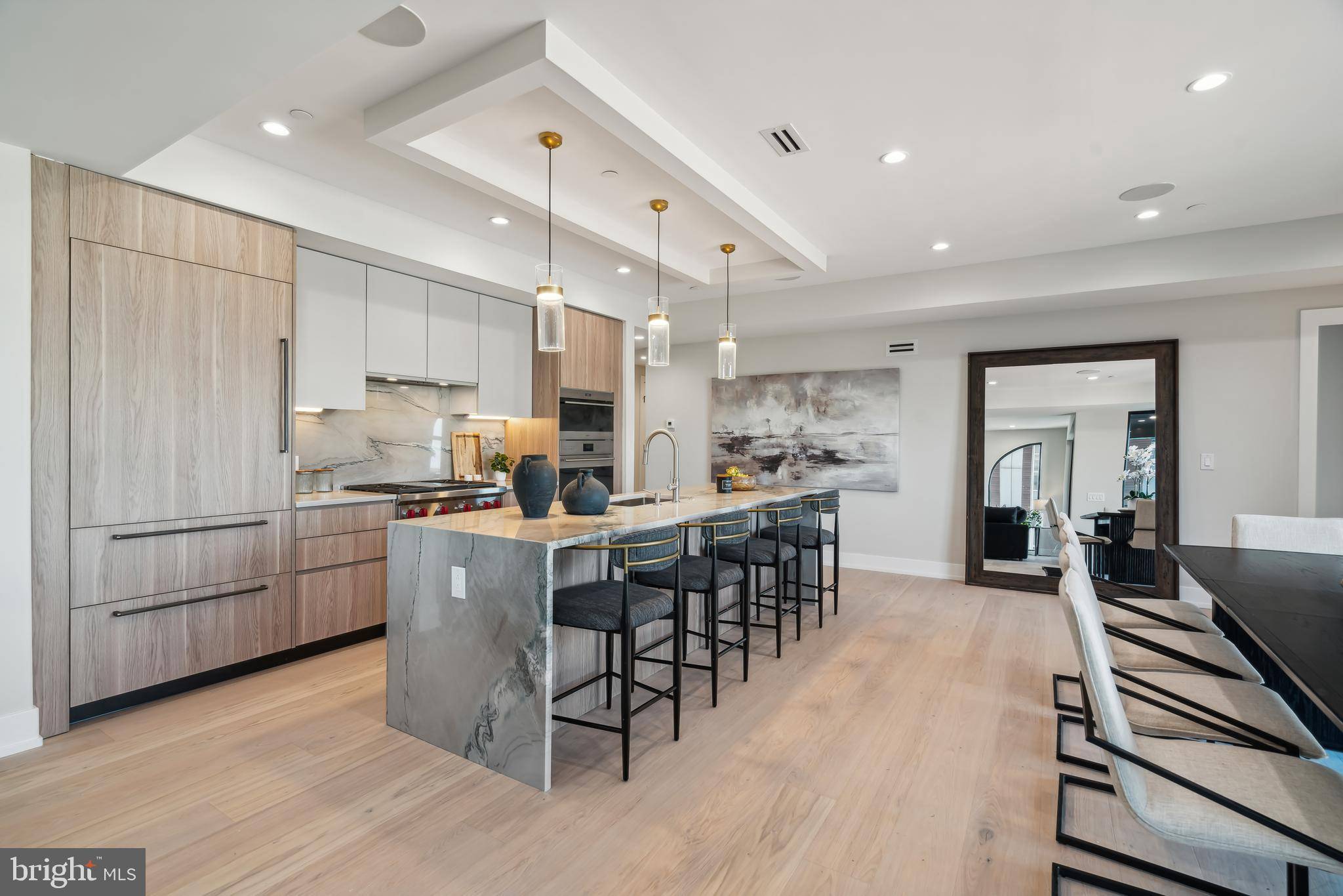 Philadelphia, PA 19106,160-64 N 2ND ST #501