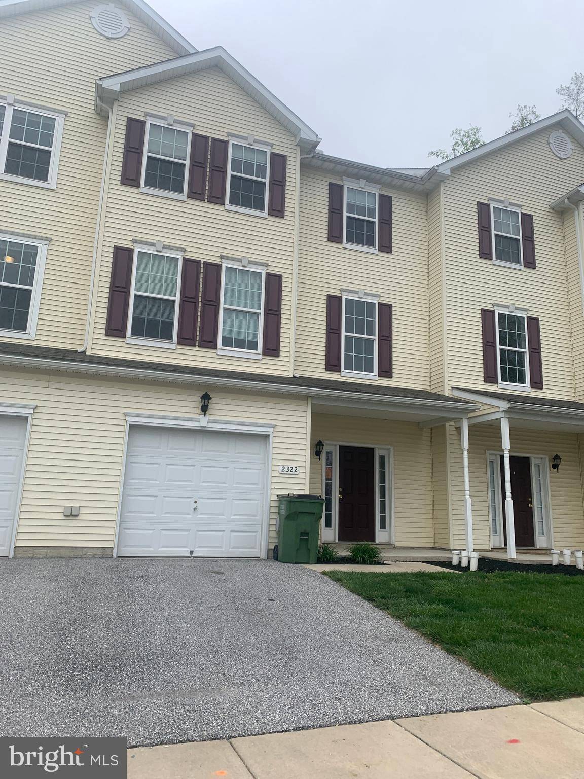 York, PA 17406,2322 SUNNY HILL CIR #2322