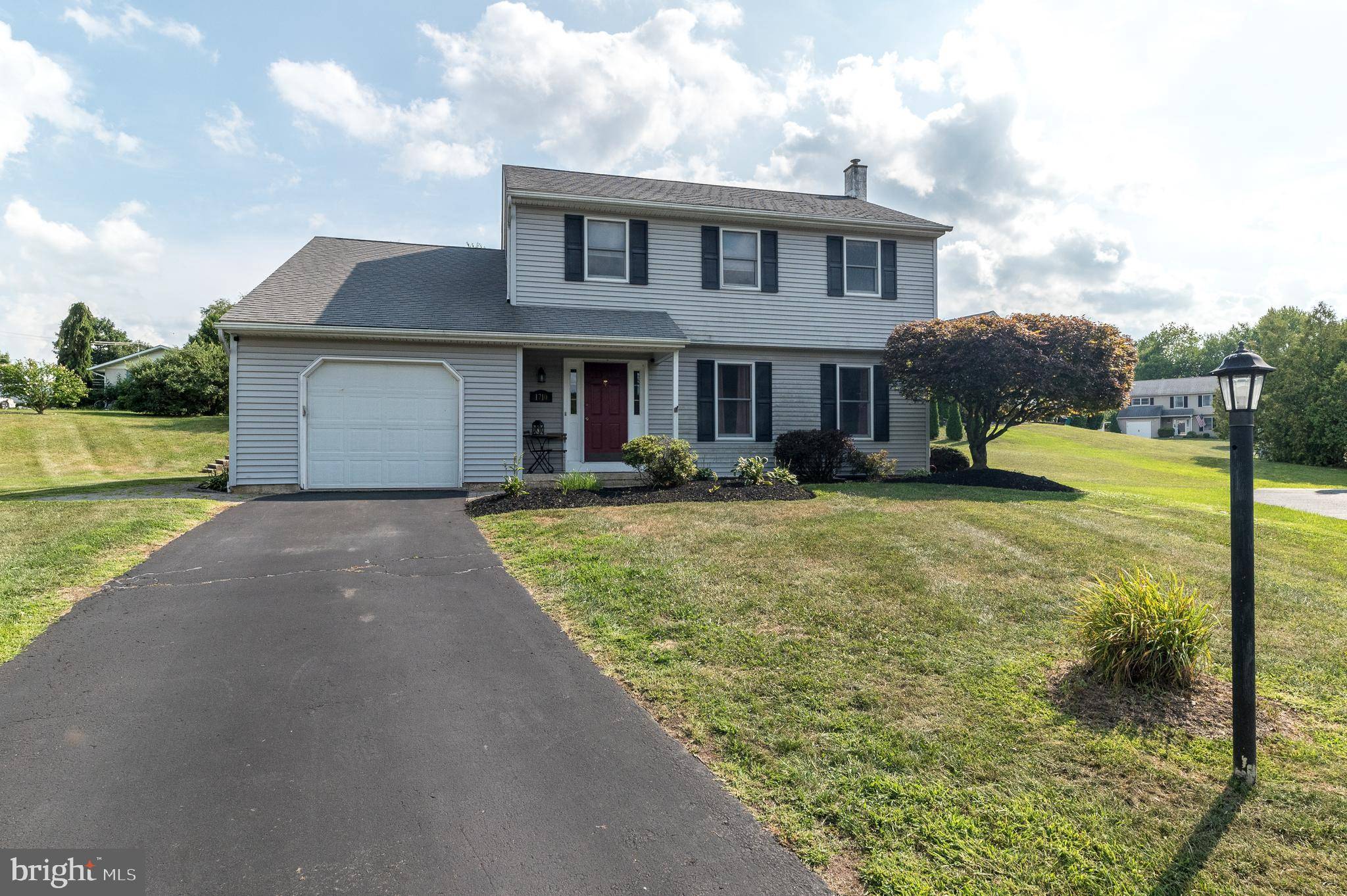 Quakertown, PA 18951,1710 DEER PATH CIR