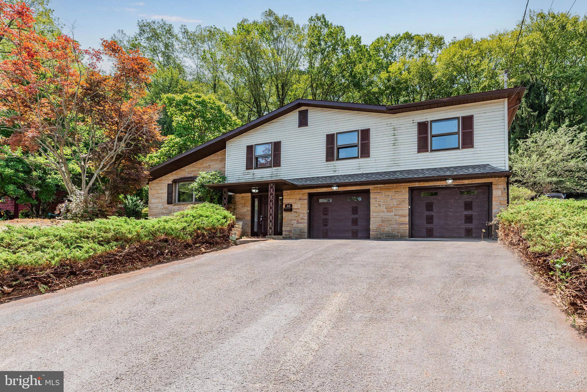 Lykens, PA 17048,616 LAUREL LN