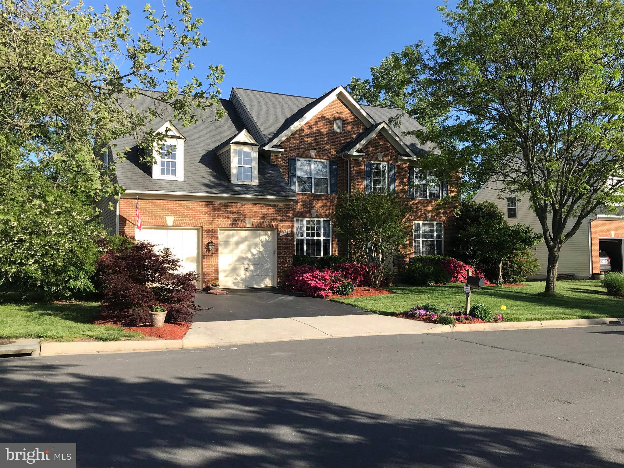 Chantilly, VA 20152,25784 SPECTACULAR RUN PL