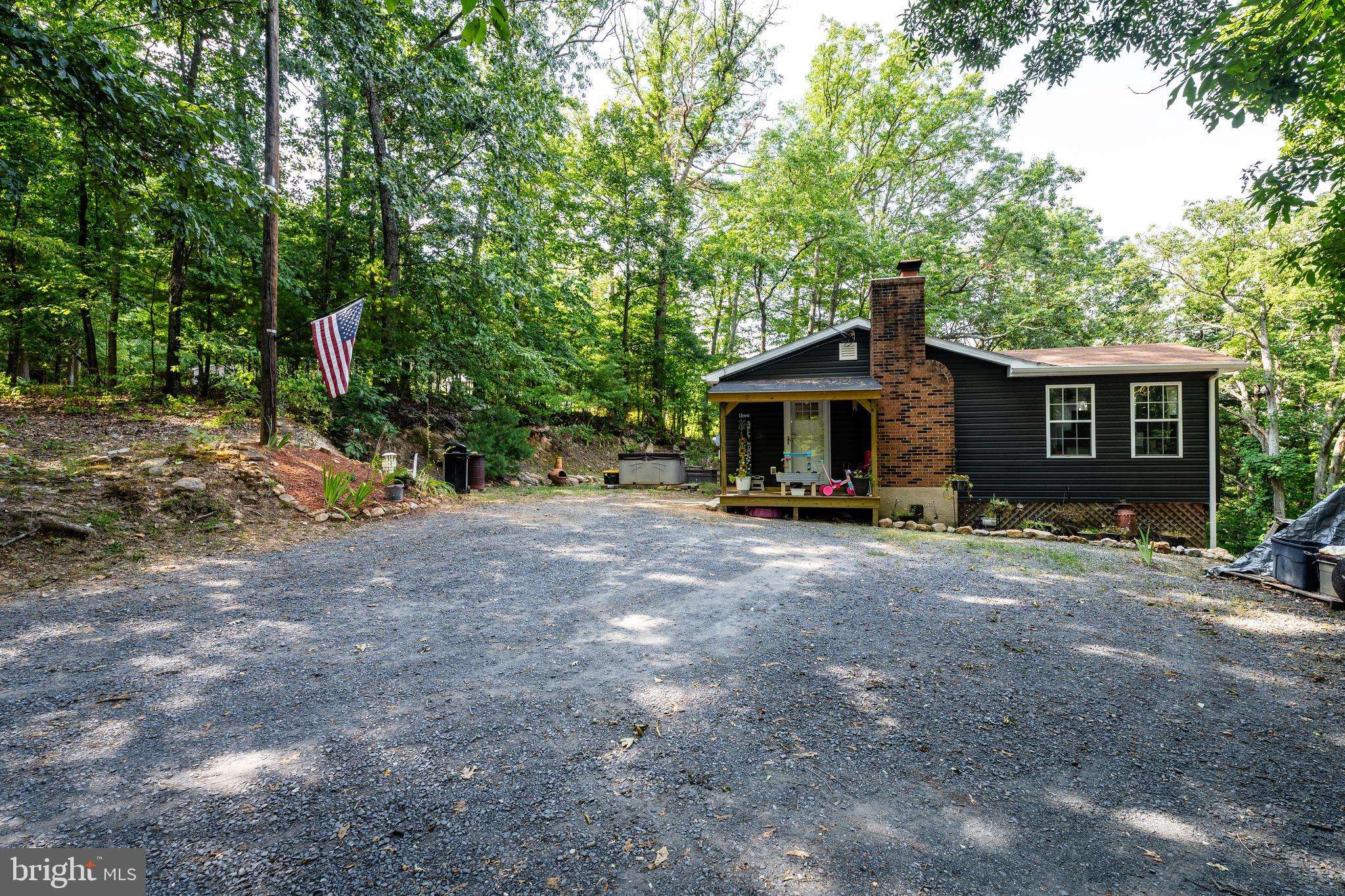 New Market, VA 22844,294 ROCKY MOUNTAIN LN