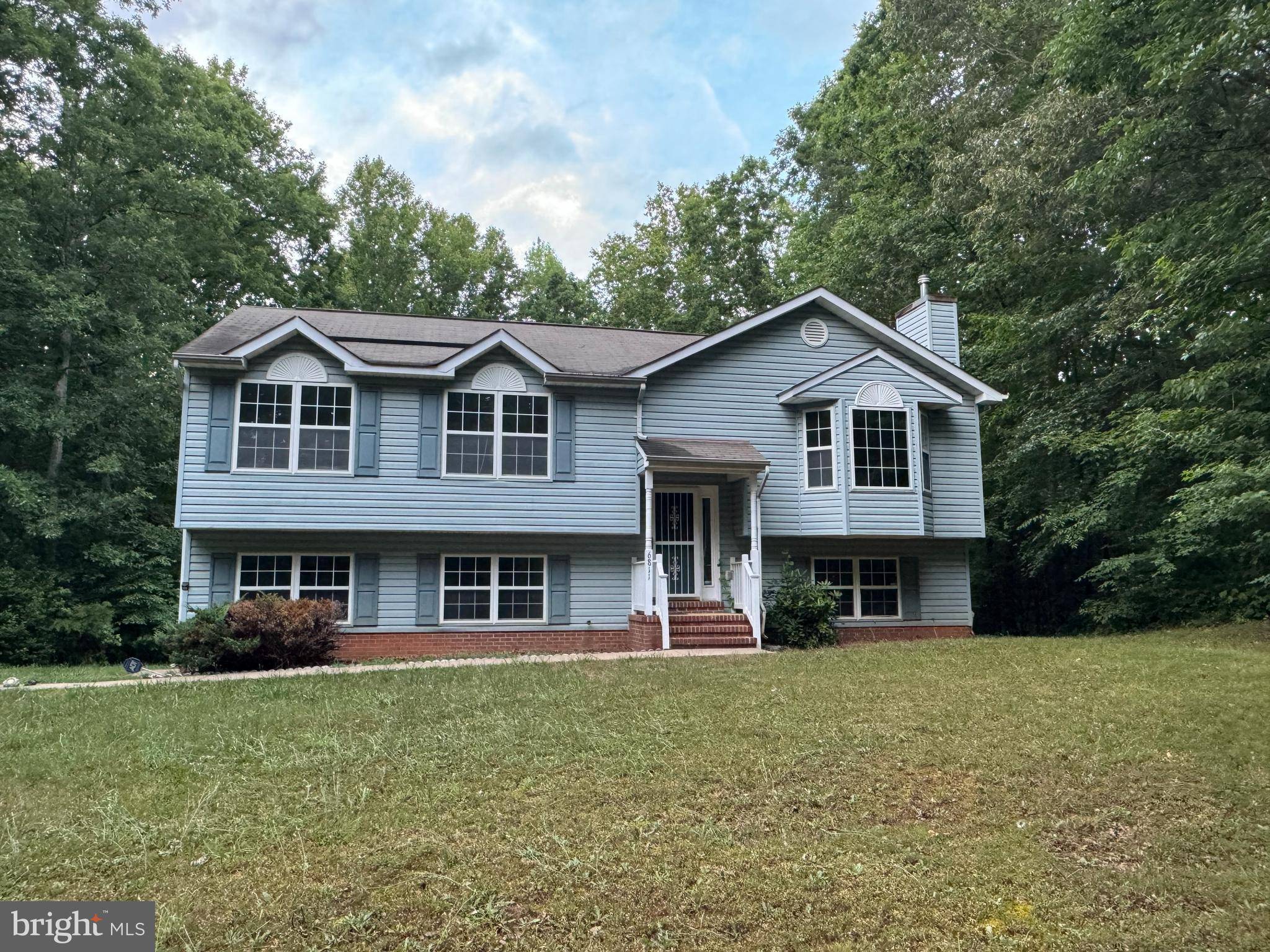 Spotsylvania, VA 22551,6811 SAWMILL CIR