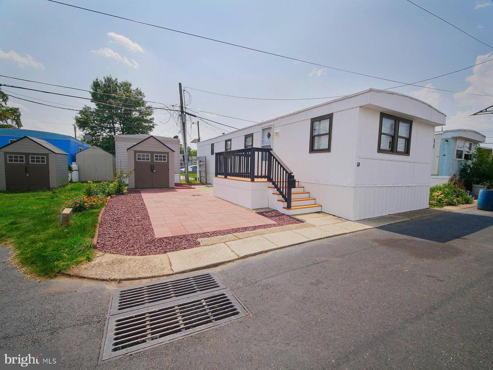 Gloucester City, NJ 08030,19 CEDARWOOD