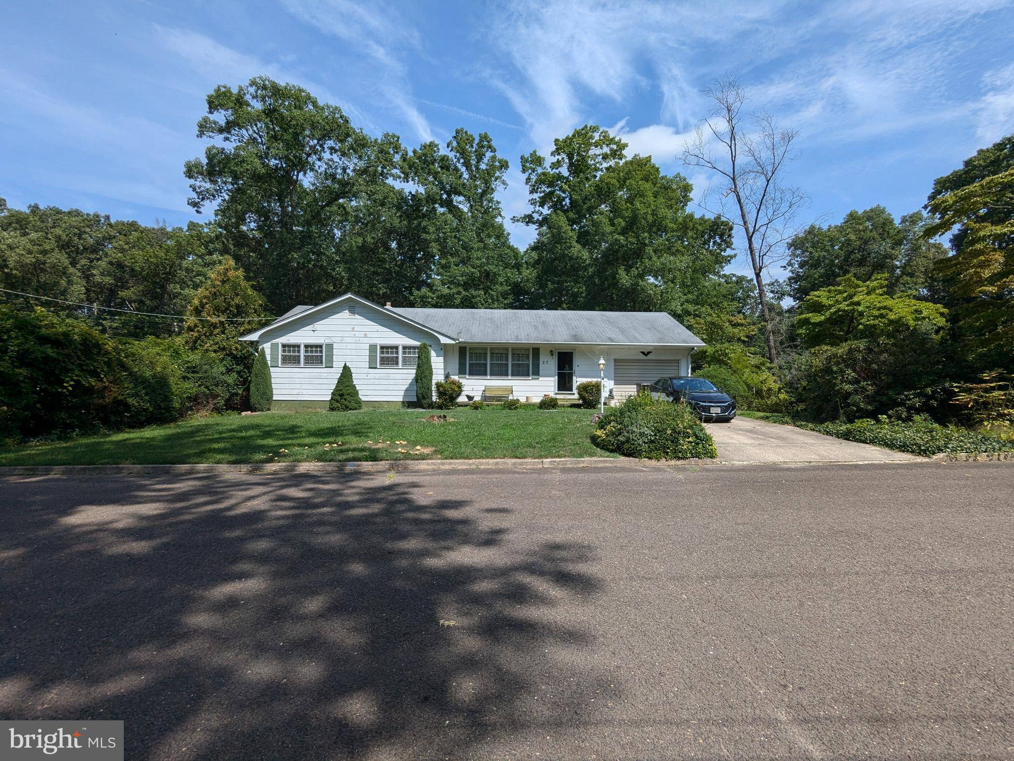 Newfield, NJ 08344,25 SANDY DR