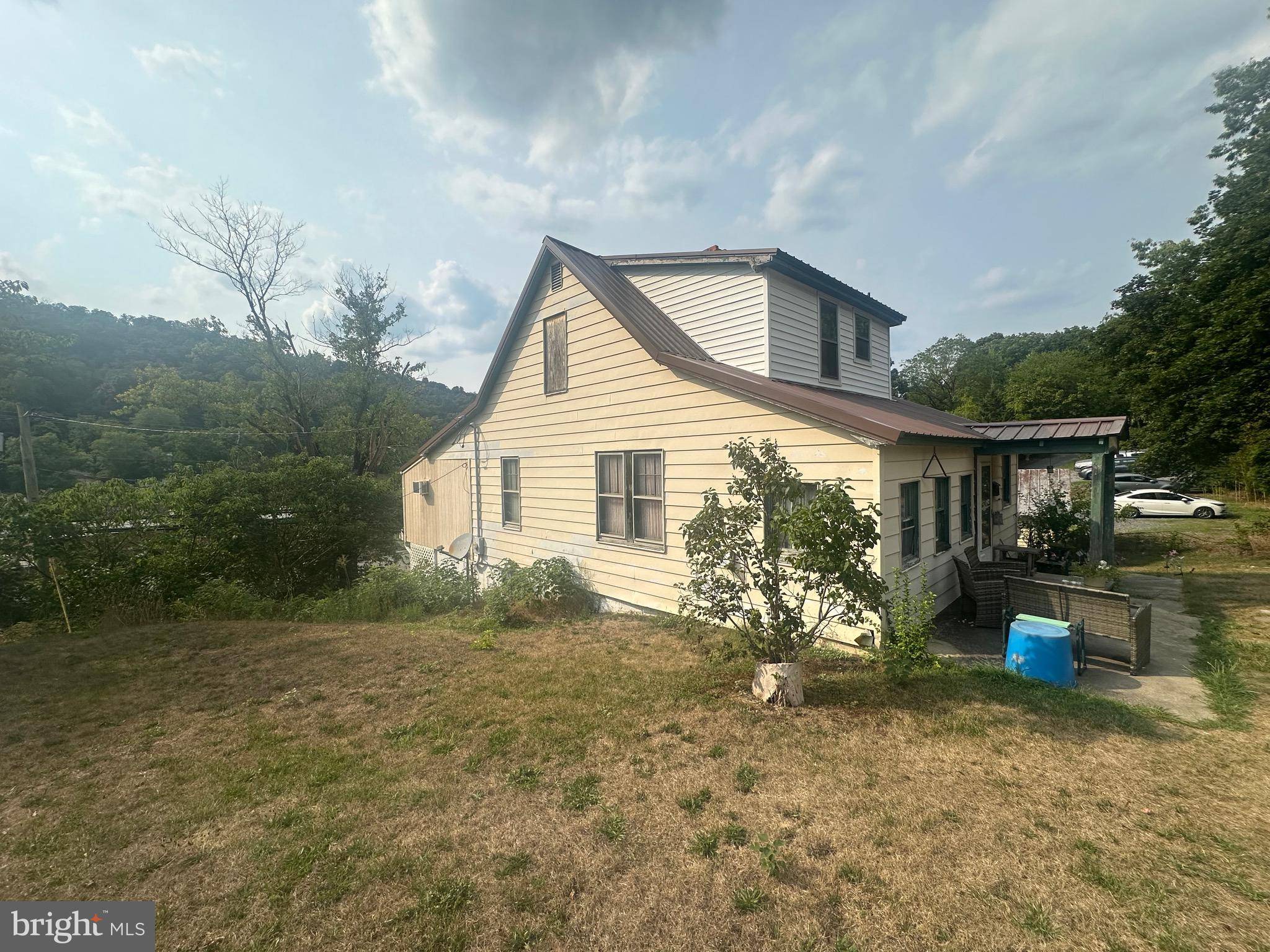 Berkeley Springs, WV 25411,725 S WASHINGTON ST