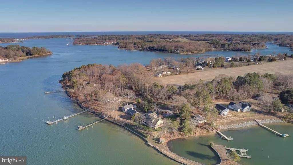 Reedville, VA 22539,930 BRIDGE CREEK CIR