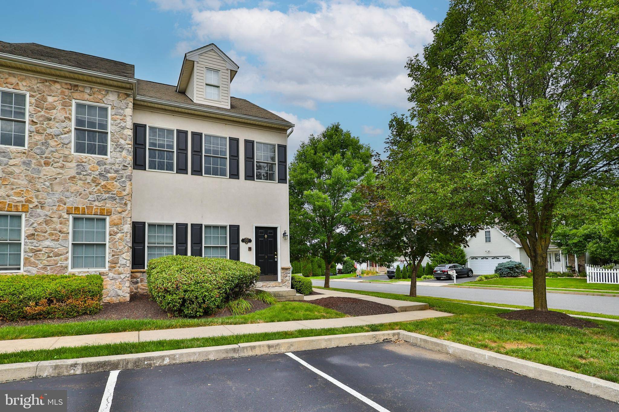 Easton, PA 18045,1787-#D CHATEAU PL